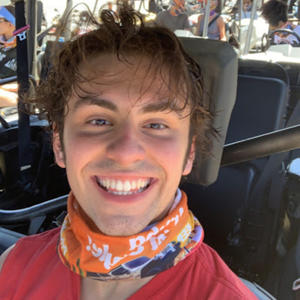 Meet your Posher, Gianni